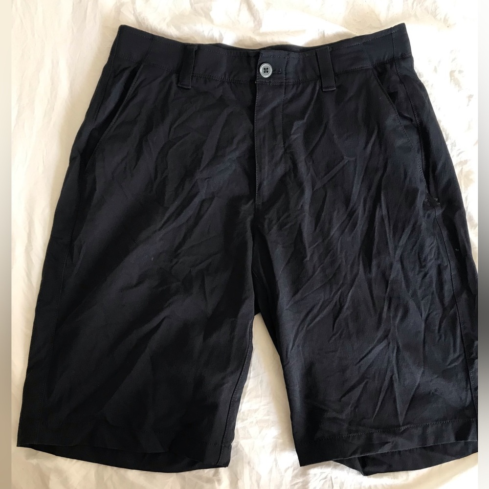 Under Armour Heat Gear Golf Shorts Navy Blue 32